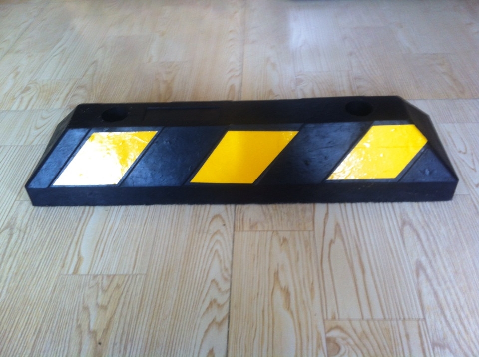 Chặn lùi sau xe 002