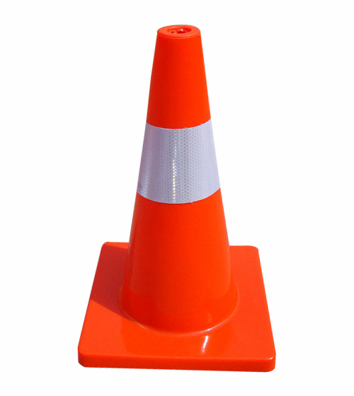 Chóp nhựa dẻo giao thông 45cm đế vuông